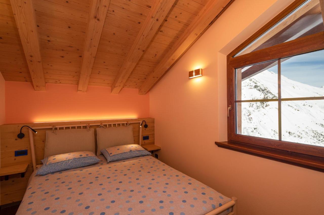 Appartement Pianeta Oro Avamposto Meteo à Livigno Extérieur photo