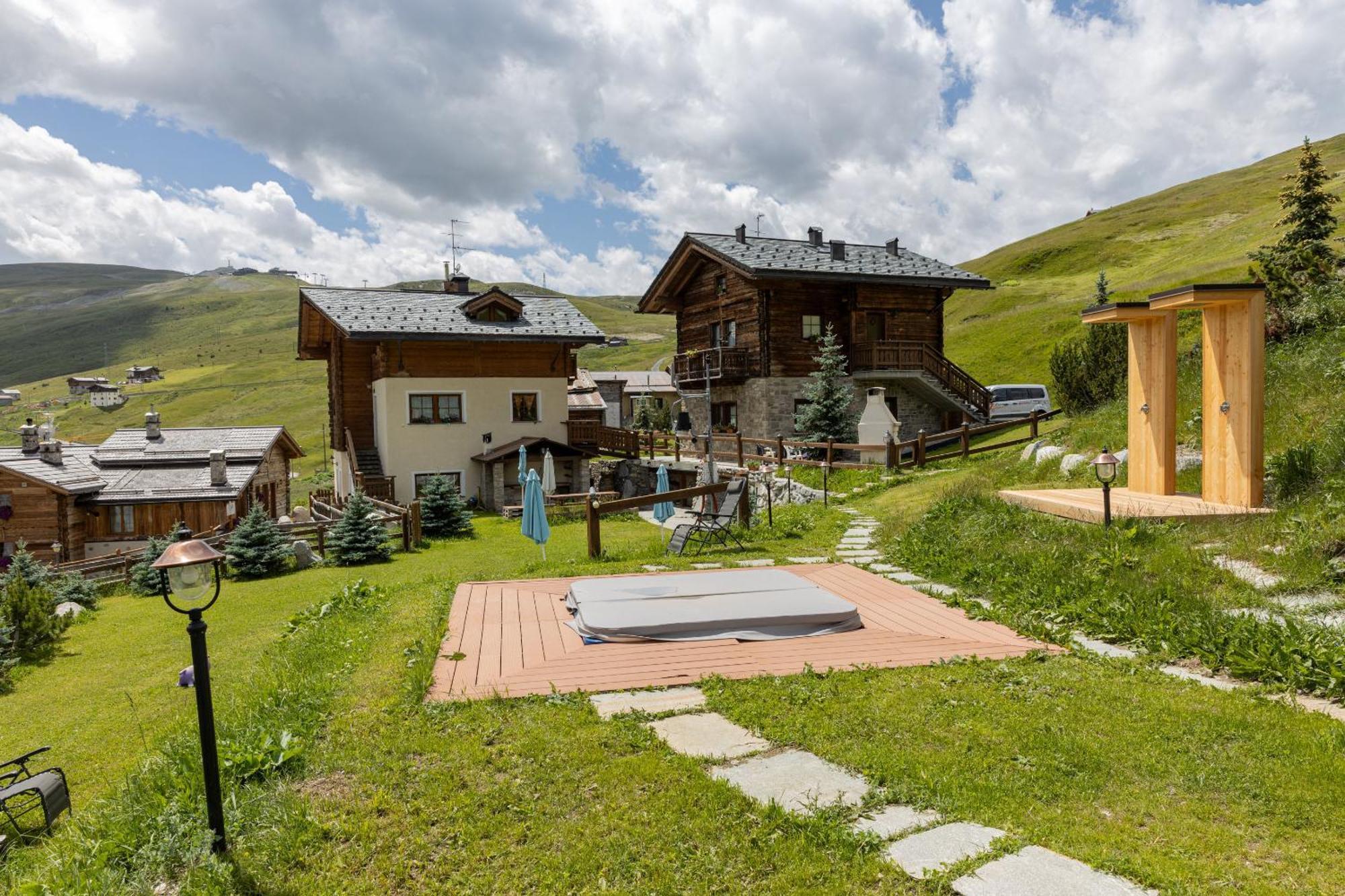 Appartement Pianeta Oro Avamposto Meteo à Livigno Extérieur photo